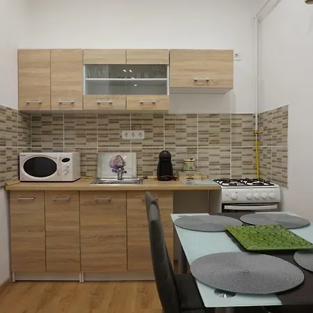 Klau Apartman Apartment *